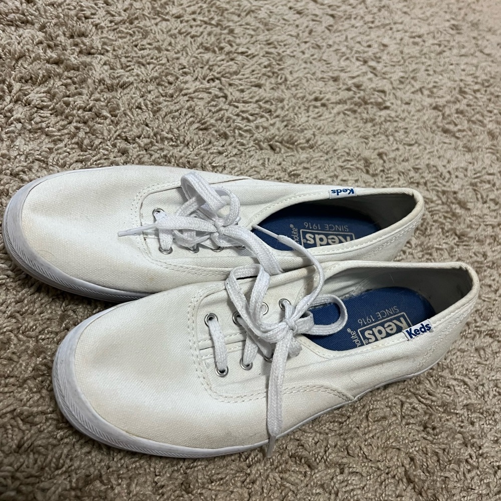 White keds